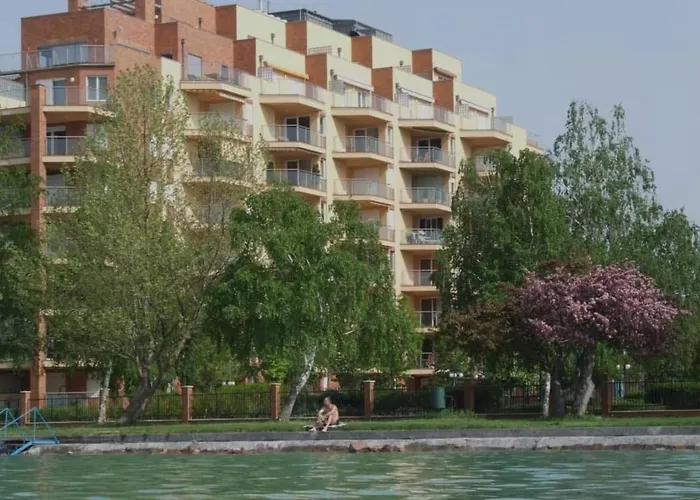 Galerius Aranypart Apartman